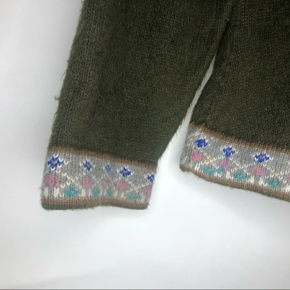 ALPACA CONNECTION green sweater Boulder, CO size M - Picture 3 of 4